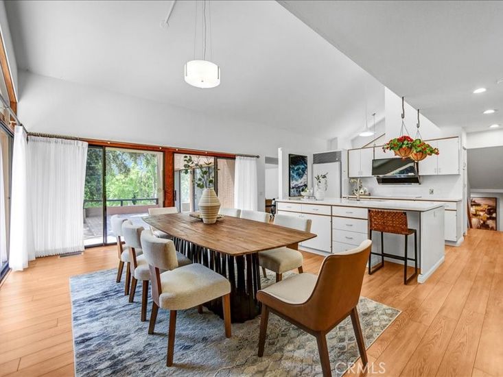 Dining room, Interior, Kitchen, Pendant Lights, Recessed Lighting, Wood Texture Flooring