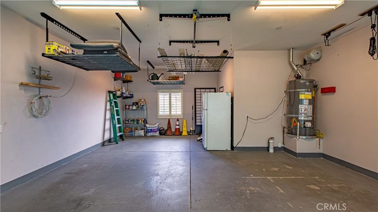 Garage, Interior