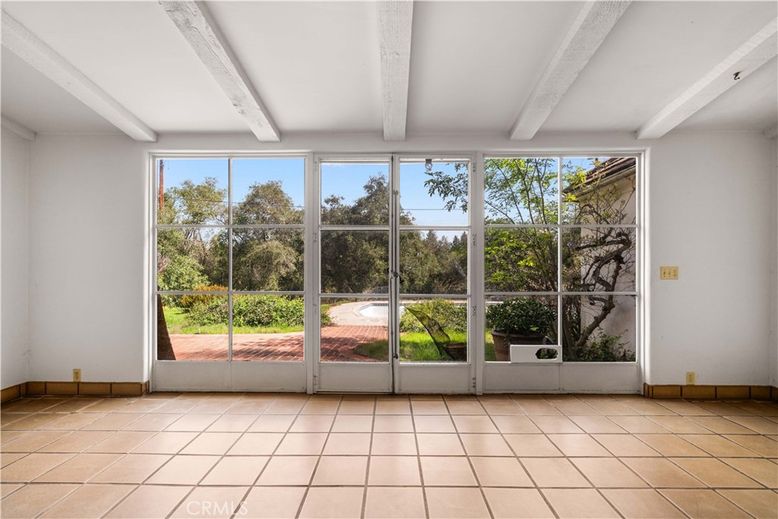 Empty room, Interior, Sun Room