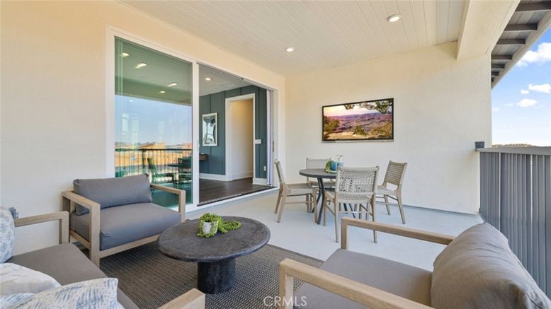 Dining room, Interior, Living room, Recessed Lighting