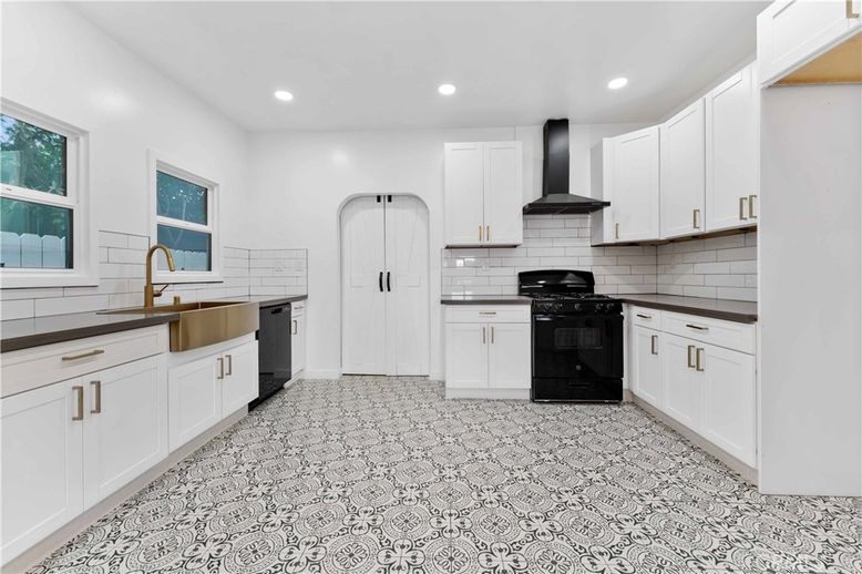 Interior, Kitchen, Recessed Lighting