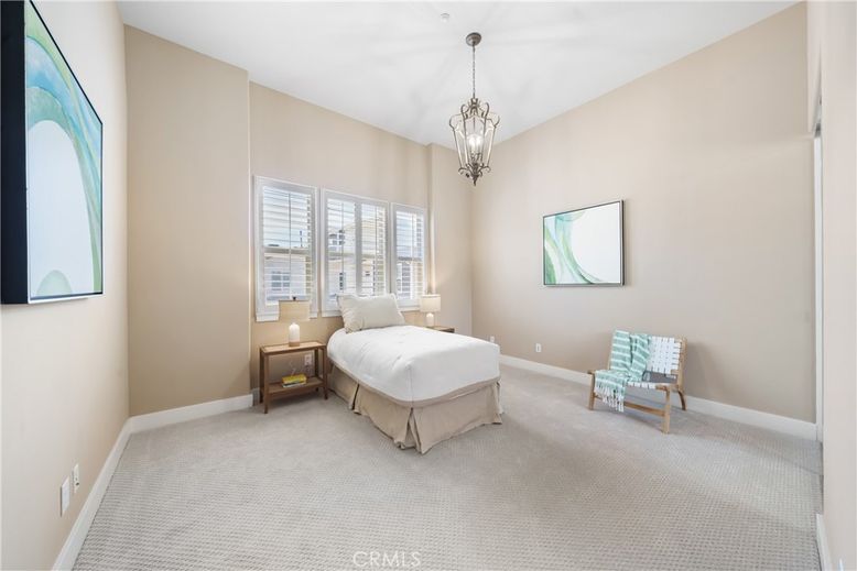 Bedroom, Chandelier, Interior, Pendant Lights