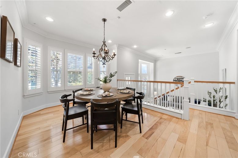 Chandelier, Dining room, Interior, Recessed Lighting, Wood Texture Flooring