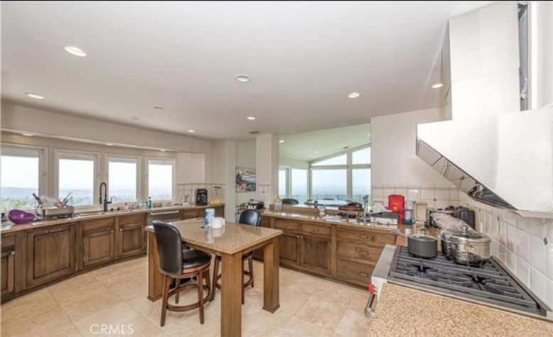 Interior, Kitchen, Recessed Lighting, Water