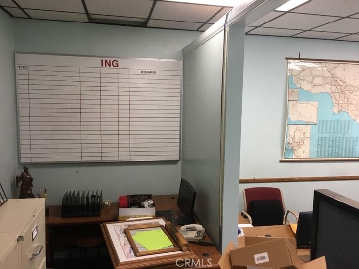 Home Office, Interior