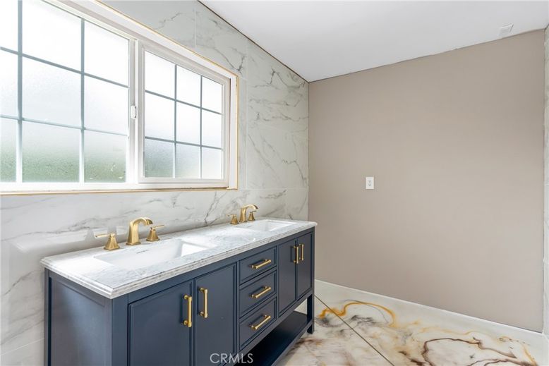 Bathroom, Interior, Marble Walls
