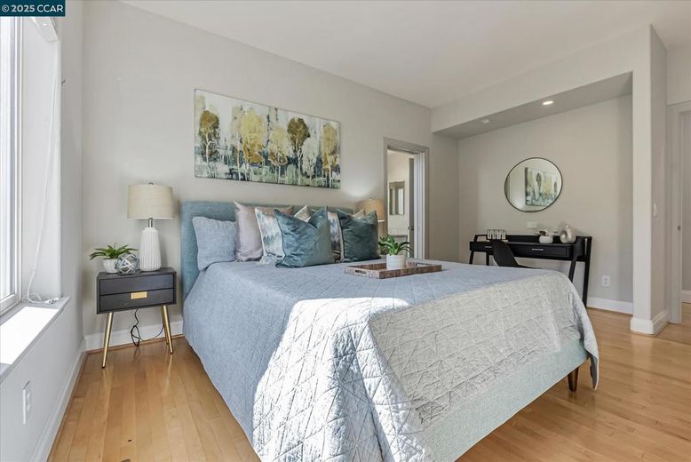 Bedroom, Dining room, Interior, Recessed Lighting, Wood Texture Flooring