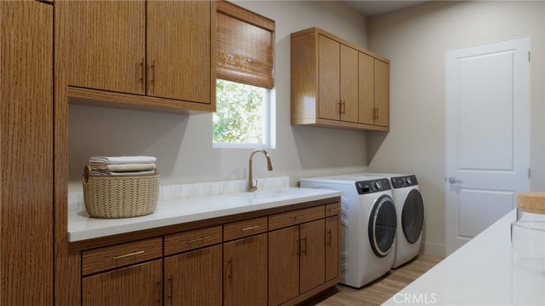 Interior, Washer, Wood Texture Flooring