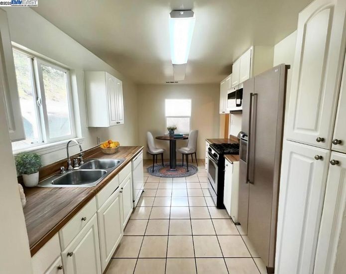 Dining room, Interior, Kitchen, Stainless Steel Appliances