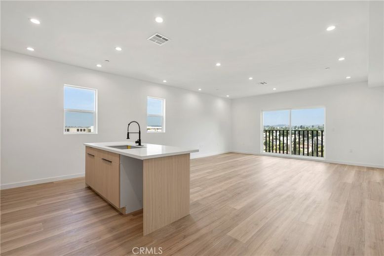Empty room, Interior, Kitchen, Recessed Lighting, Wood Texture Flooring