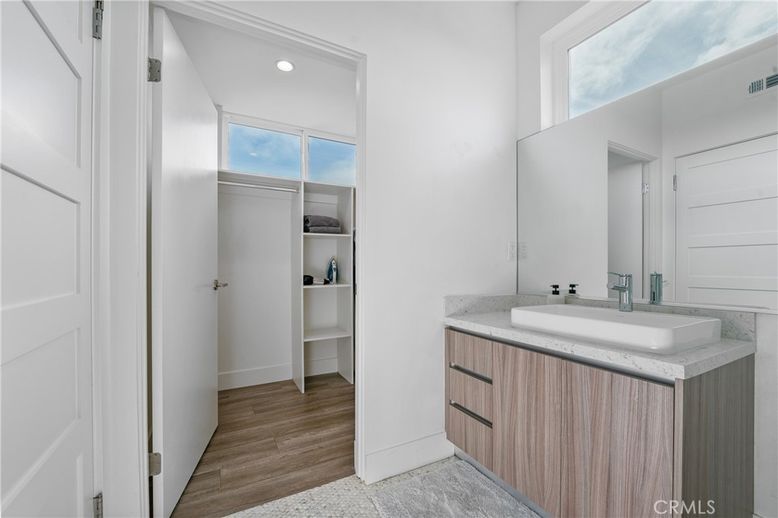 Bathroom, Interior, Recessed Lighting, Wood Texture Flooring