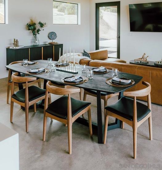 Dining room, Interior