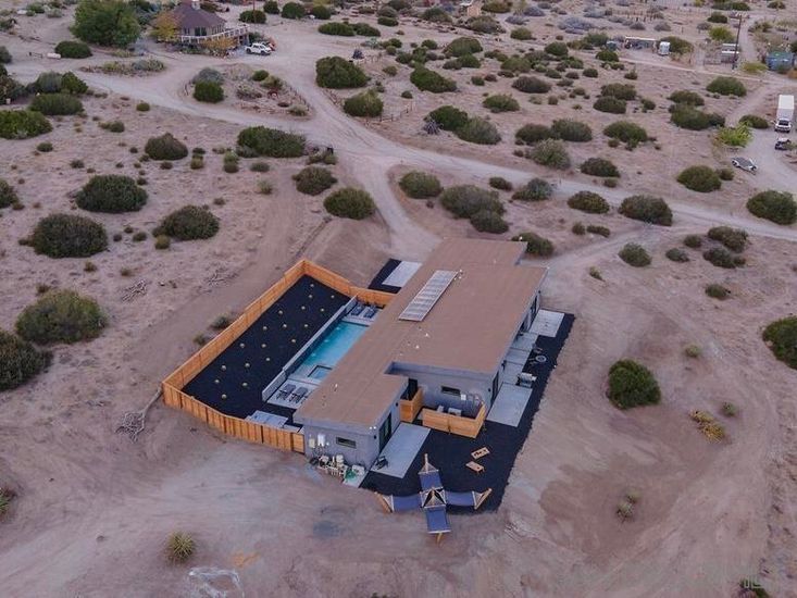 Exterior, Drone
