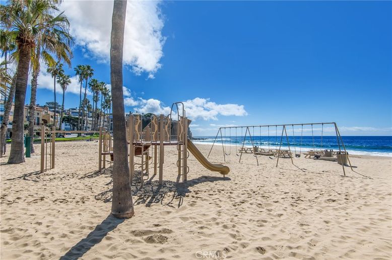 Exterior, Playground, Pool