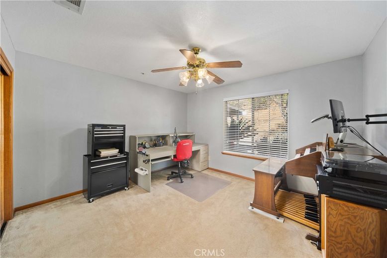 Home Office, Interior