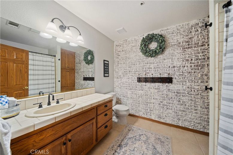 Bathroom, Interior, Tile Countertops