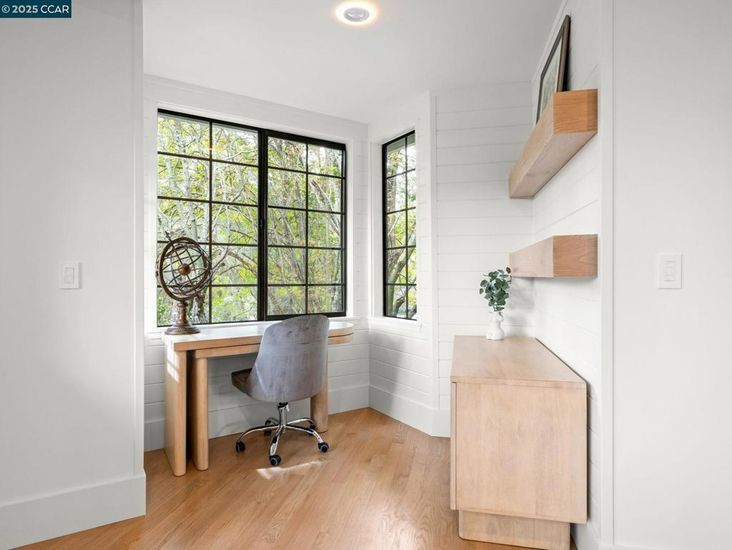 Home Office, Interior, Recessed Lighting, Wood Texture Flooring