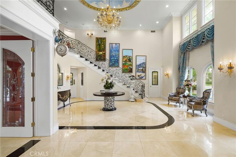 Chandelier, Interior, Recessed Lighting