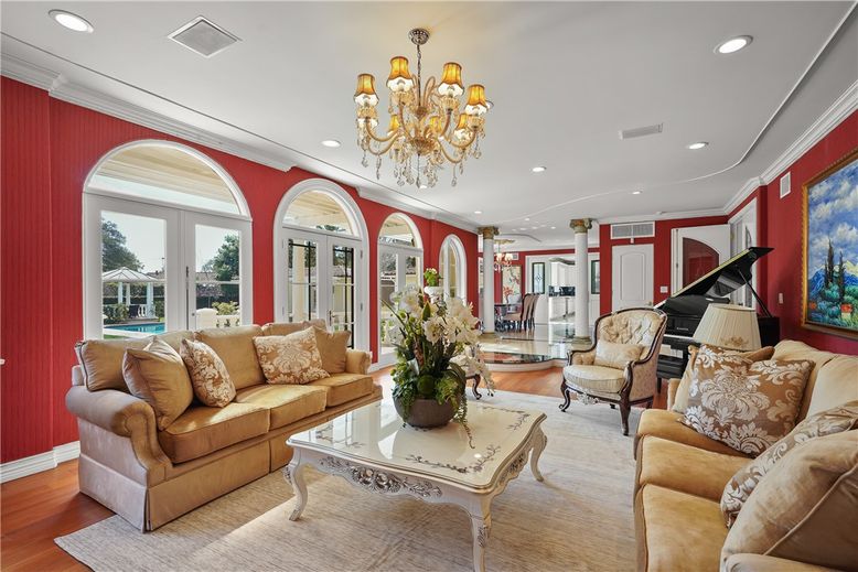 Chandelier, Interior, Living room, Piano, Recessed Lighting, Wood Texture Flooring