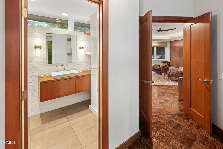 Bathroom, Interior, Recessed Lighting, Wood Texture Flooring