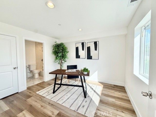 Bathroom, Home Office, Interior, Recessed Lighting, Wood Texture Flooring