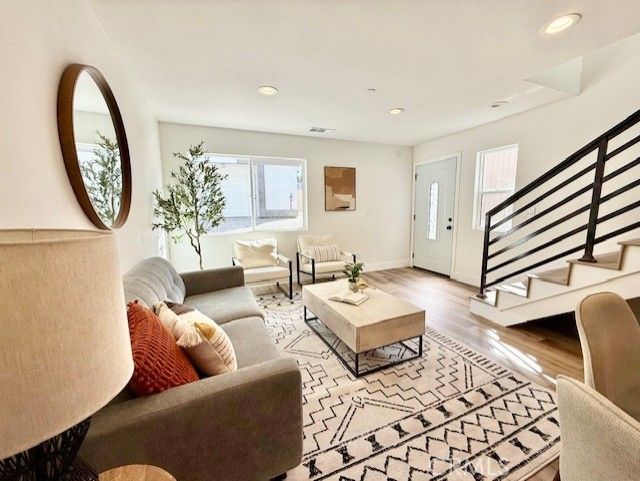Interior, Living room, Recessed Lighting, Wood Texture Flooring