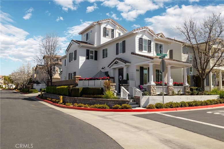 Exterior, Facade, Queen Anne Victorian