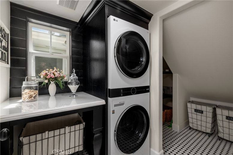 Interior, Utility Closets, Washer