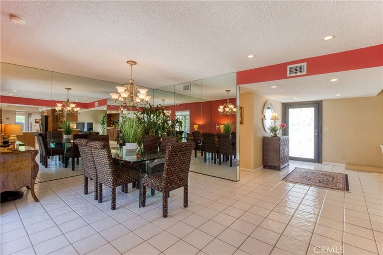 Chandelier, Dining room, Interior, Recessed Lighting