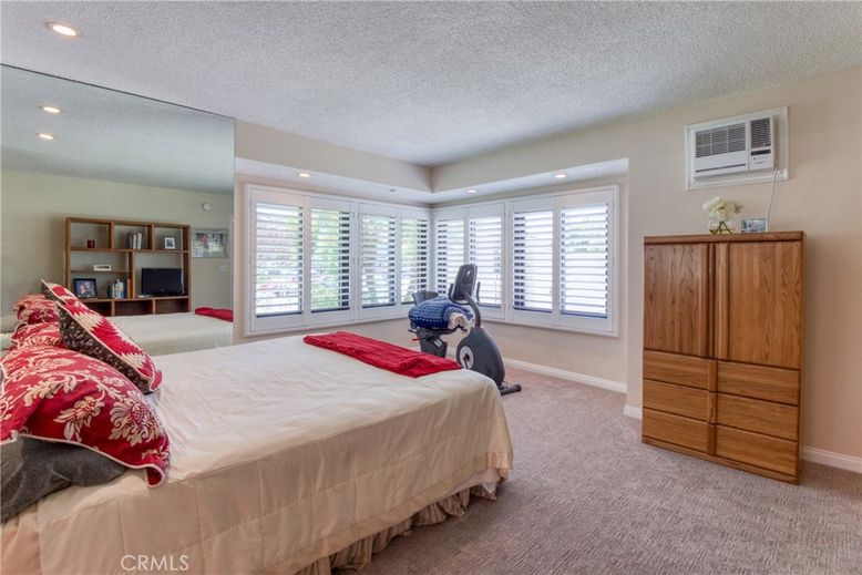 Bedroom, Fitness Equipment, Interior, Recessed Lighting