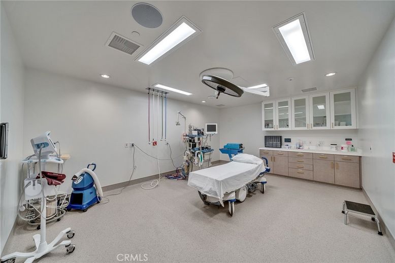 Fitness Equipment, Interior, Recessed Lighting