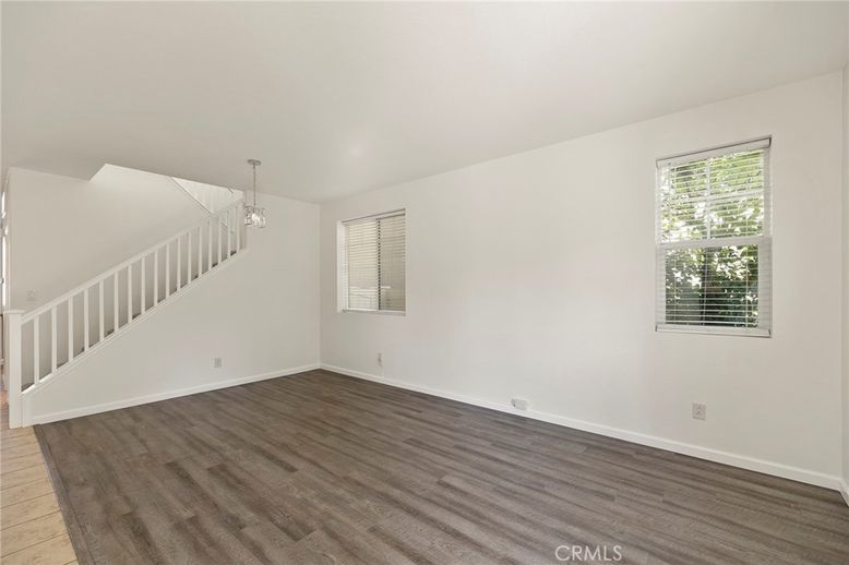 Empty room, Interior, Pendant Lights, Wood Texture Flooring