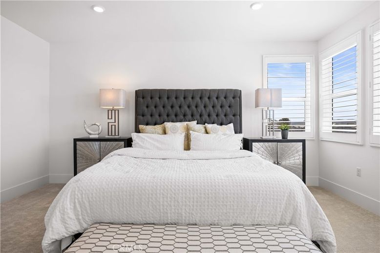 Bedroom, Interior, Recessed Lighting