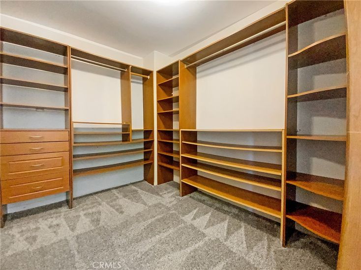 Interior, Walk-in Closets