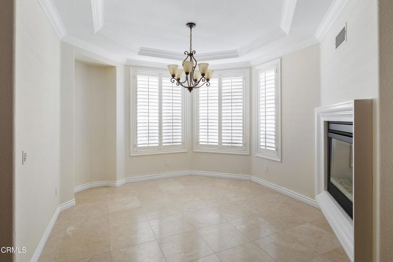 Chandelier, Empty room, Interior