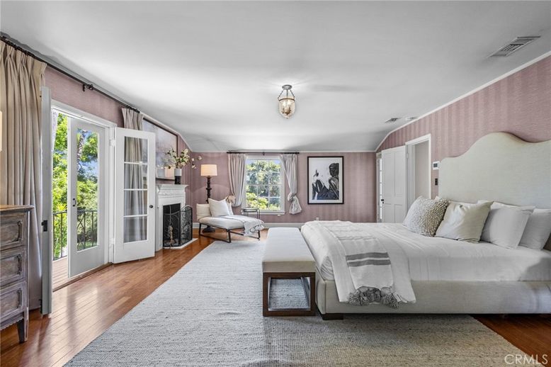 Bedroom, Fireplace, Interior, Wood Texture Flooring