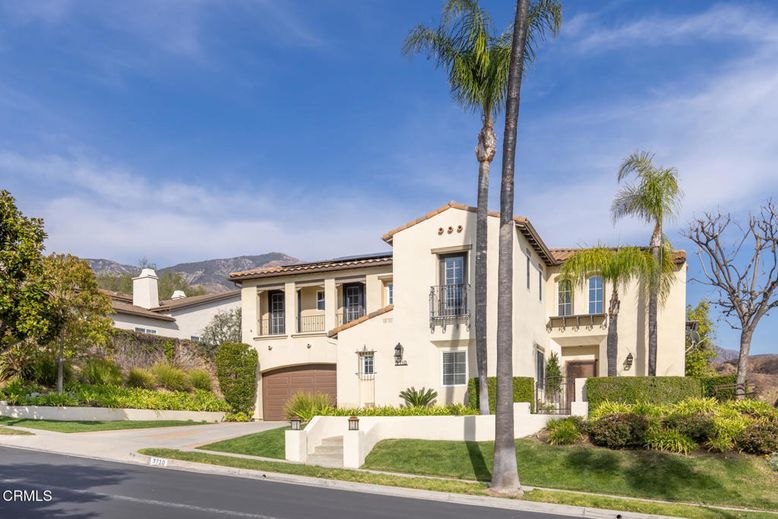 Attached, Exterior, Facade, Solar Panels, Mediterranean