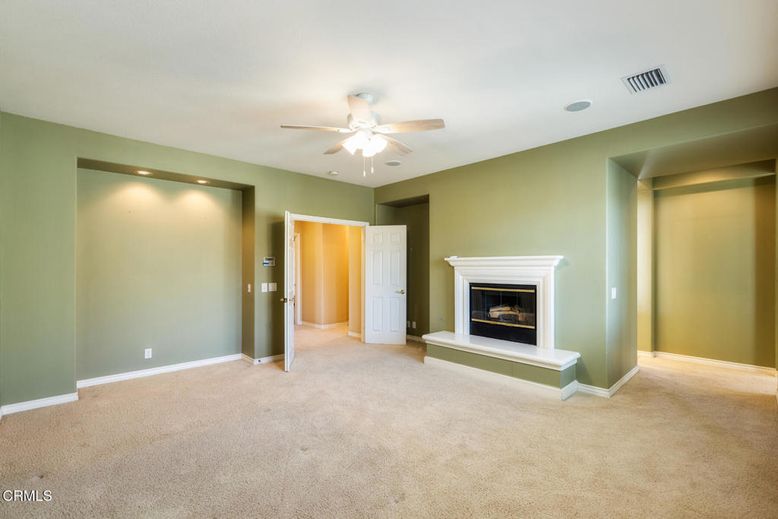 Empty room, Fireplace, Interior, Recessed Lighting