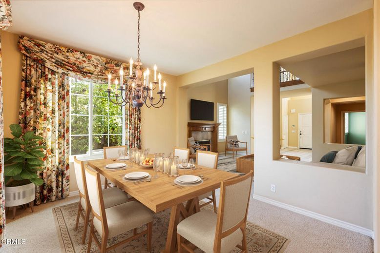 Chandelier, Dining room, Fireplace, Interior