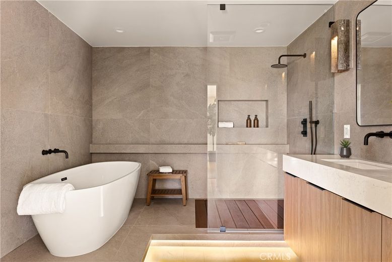 Bathroom, Free Standing Baths, Glass Shower, Interior, Recessed Lighting