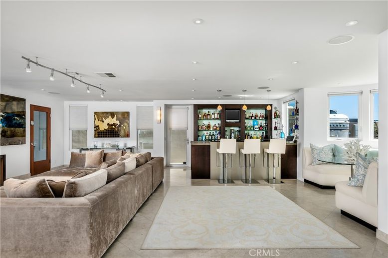 Interior, Living room, Pendant Lights, Recessed Lighting