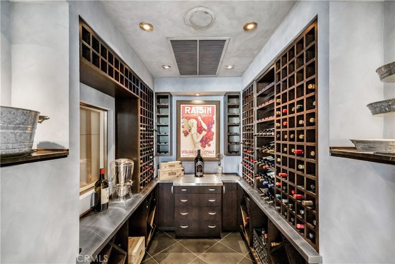 Interior, Recessed Lighting, Wine Storage