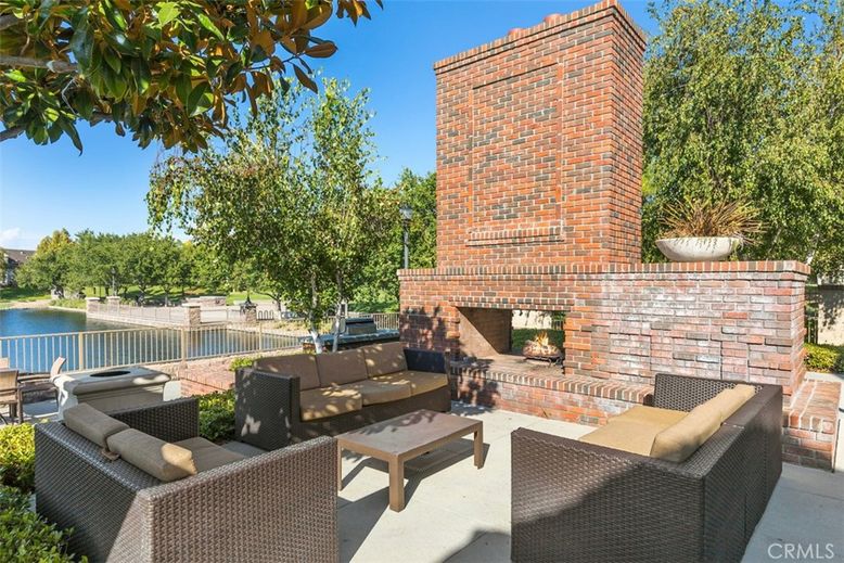 Exterior, Fireplace, Water