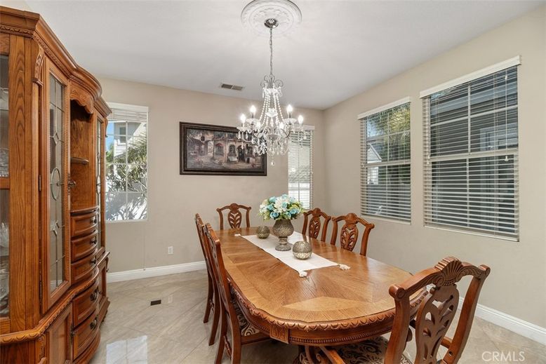 Chandelier, Dining room, Interior