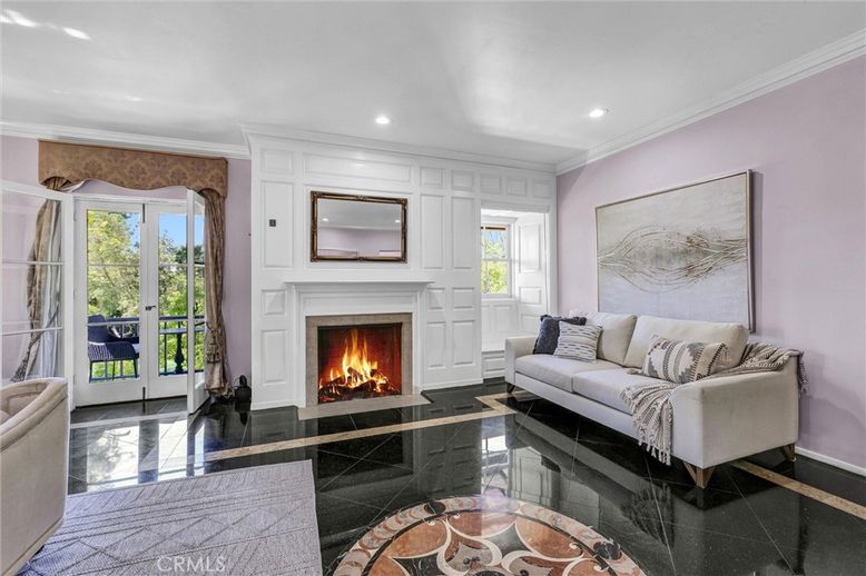 Fireplace, Interior, Living room, Recessed Lighting