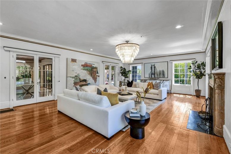 Chandelier, Fireplace, Interior, Living room, Recessed Lighting, Wood Texture Flooring