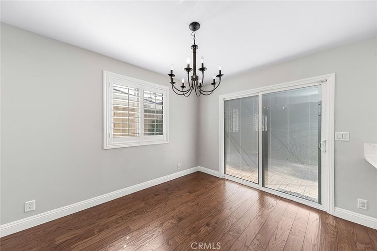 Chandelier, Empty room, Interior, Wood Texture Flooring