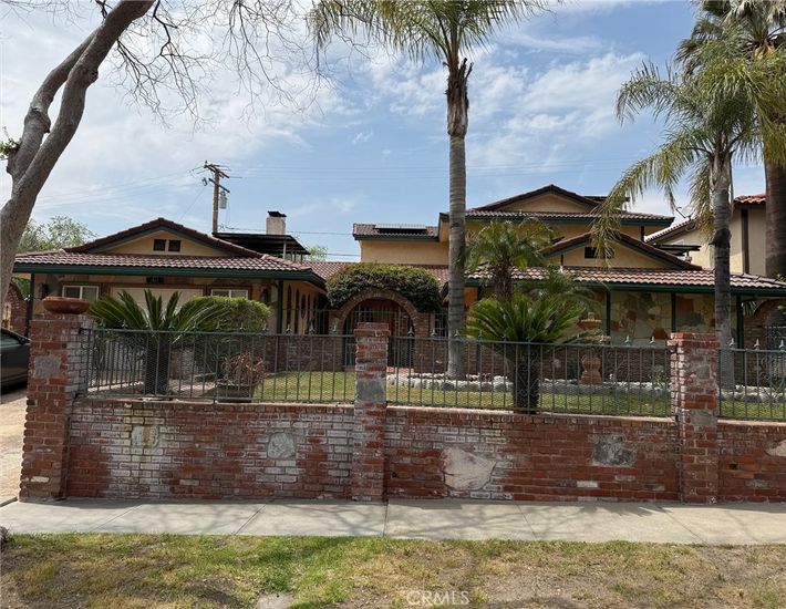 Backyard, Exterior, Facade, Mediterranean