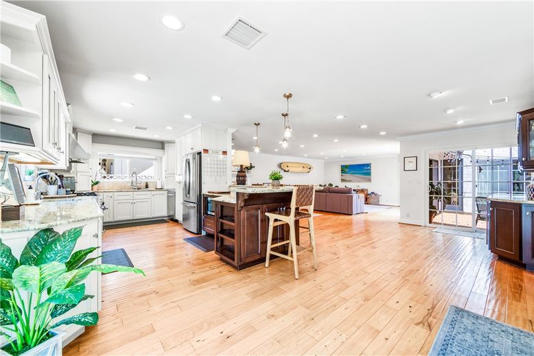 Interior, Kitchen, Living room, Pendant Lights, Recessed Lighting, Stainless Steel Appliances, Wood Texture Flooring