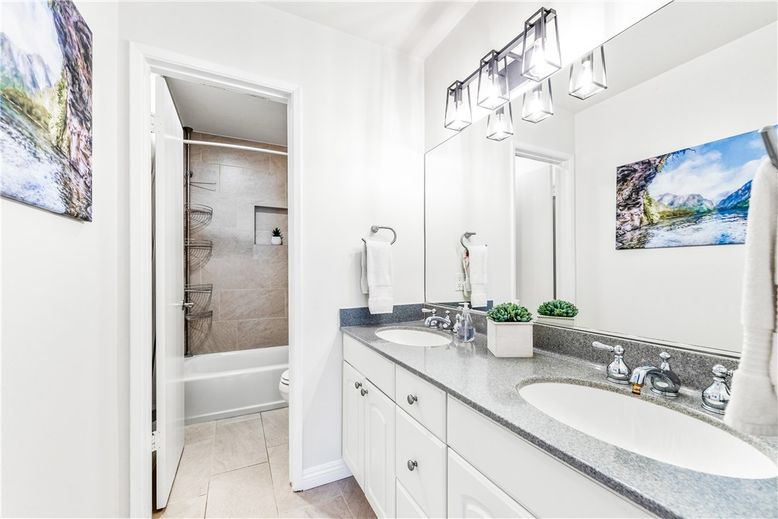 Bathroom, Dual Sink Vanities, Interior